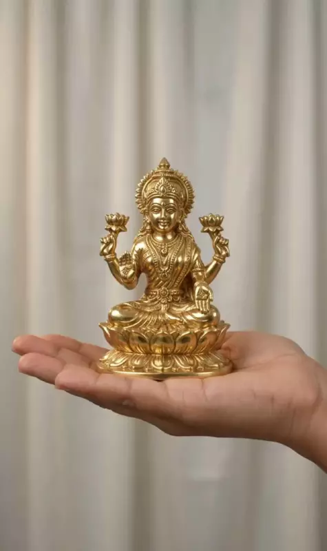 Goddes Lakshmi Panchaloha Idol-3-inch height-solid metal